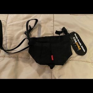 SUPREME black Small bag new
